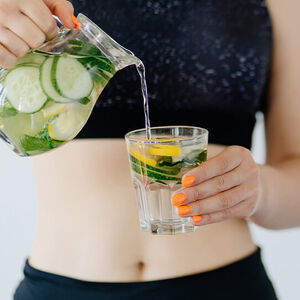 does-lemon-ginger-water-really-target-belly-fat-a-7-day-real-life-test-science-clues-calm-morning-ritual-guide-6964deaf4696f