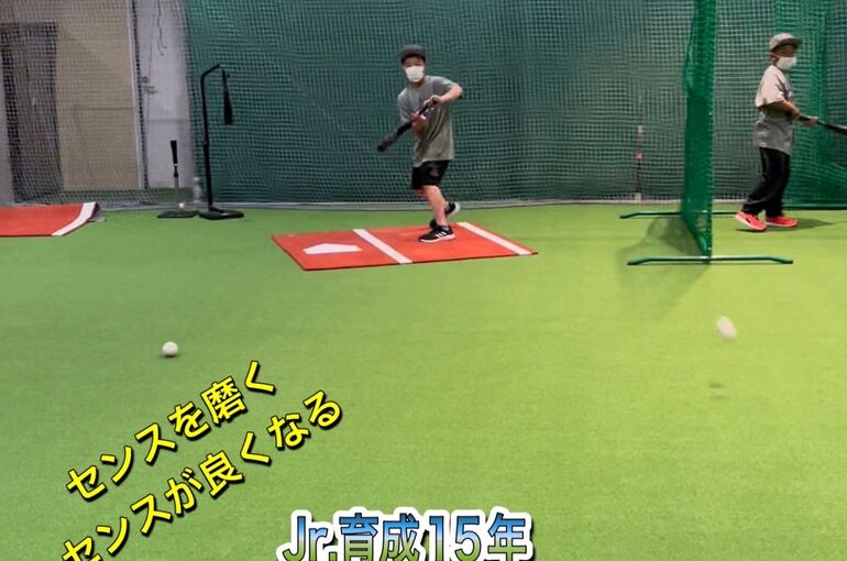 〈手をあけて〉トントトン